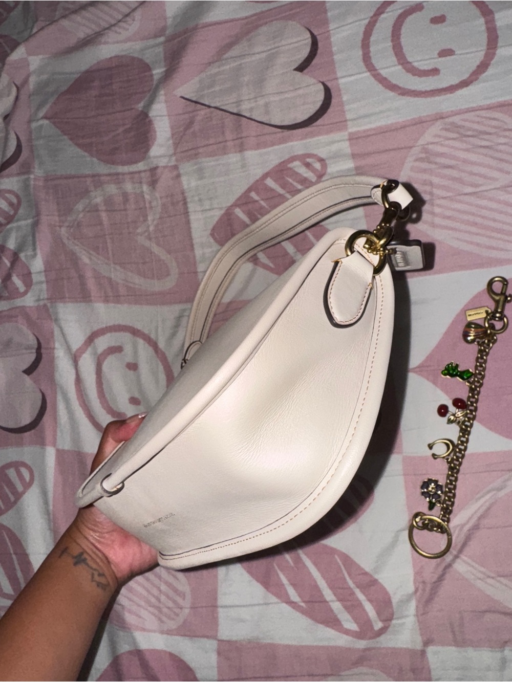 Coach Swinger Bag - Picture 3 of 8